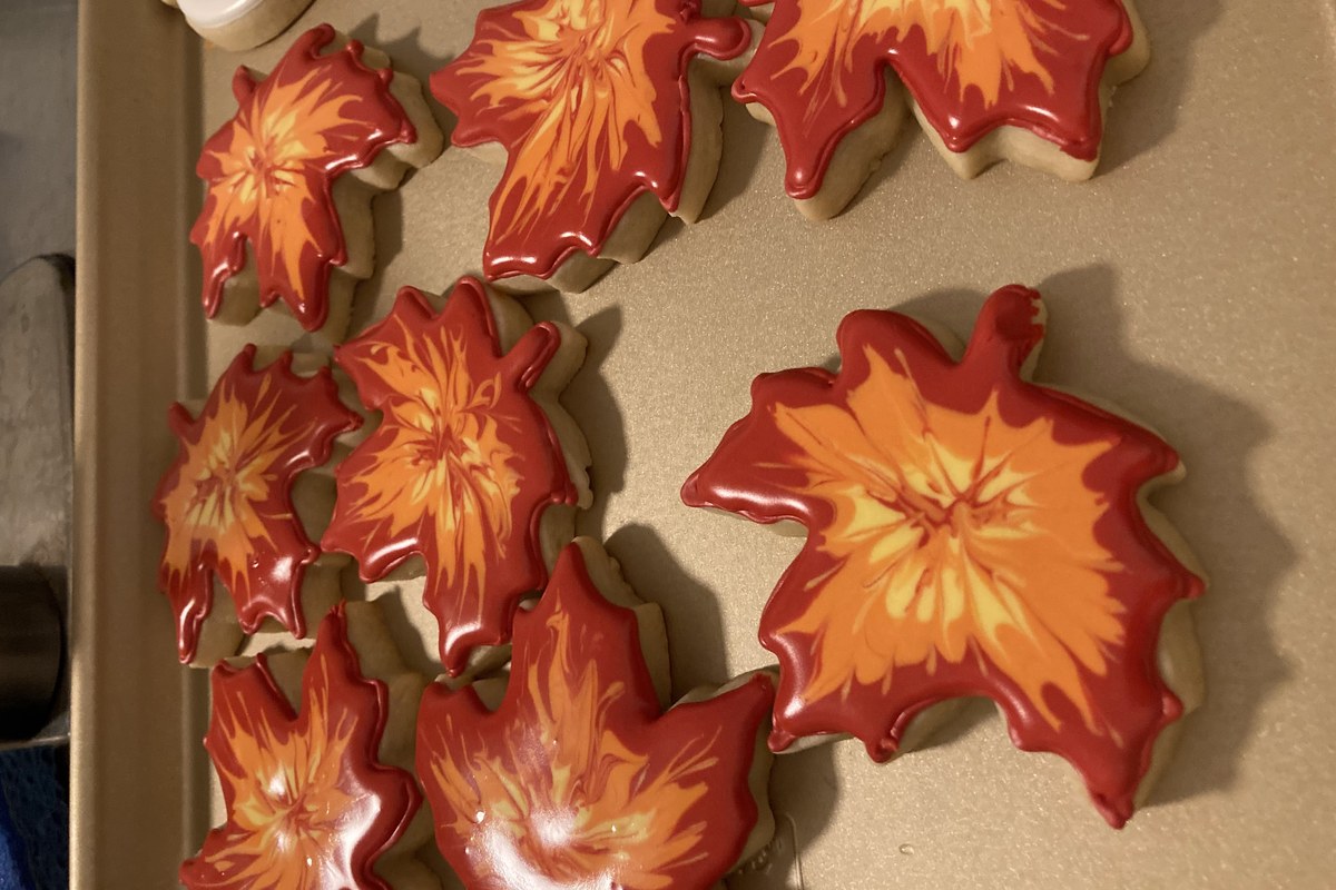 Marbled maple leaf cookies